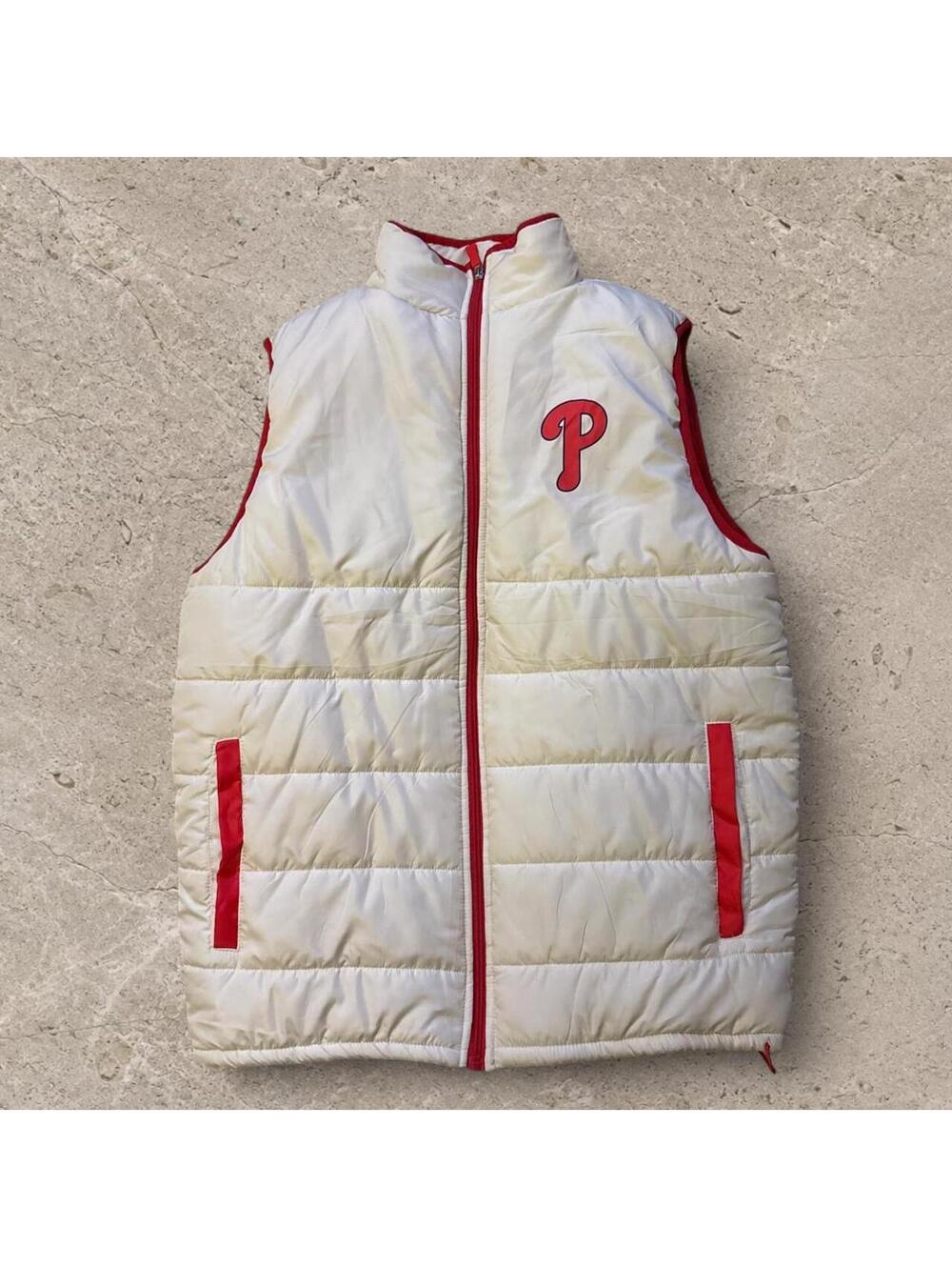 Beautiful vintage Philadelphia Phillies cream colored puffer vest.